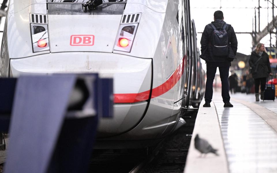 An ICE high speed train of German railway operator Deutsche Bahn at the main railway station in Frankfurt am Main, Germany