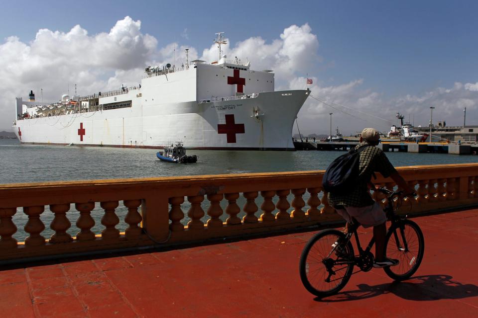 USNS Comfort 17