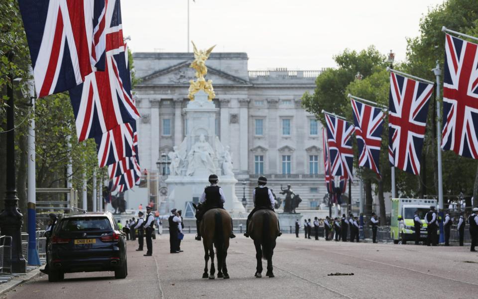 Preparations are underway in London for the funeral of Queen Elizabeth II - Anadolu Agency