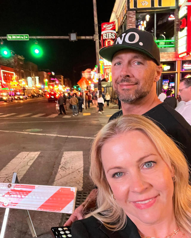 Melissa Joan Hart and Mark Wilkerson's Relationship Timeline