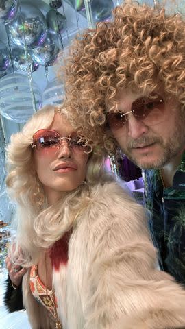 <p>Gwen Stefani/Instagram</p> Gwen Stefani and Blake Shelton at disco-themed party