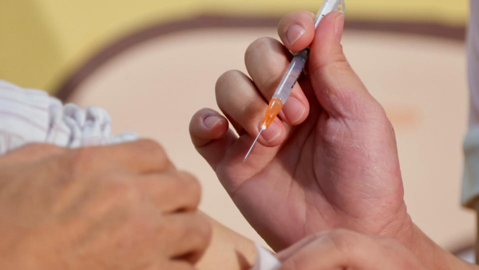 疾管署將購入最新型新冠疫苗，降低國人重症風險。示意圖。廖瑞祥攝