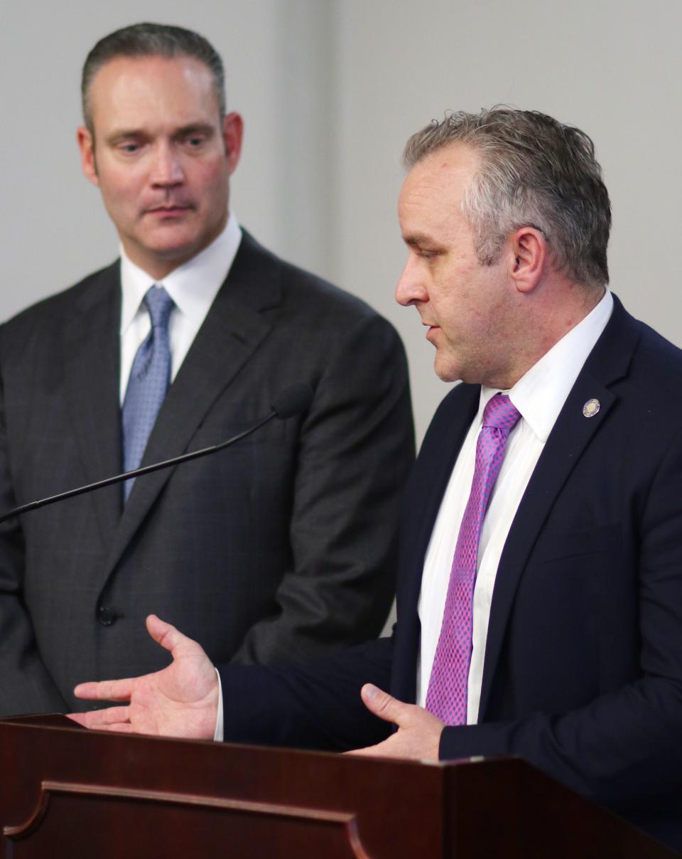 House Speaker Charles McCall listens to Senate Pro Tem Greg Treat in 2020.