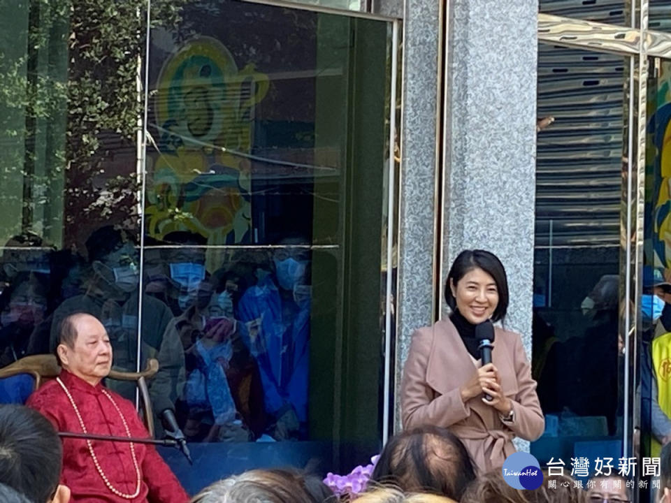 南投縣長許淑華在埔里大梵寺祭天大典中致詞，歡迎大家一起參與這項活動。(圖/記者賴淑禎攝)