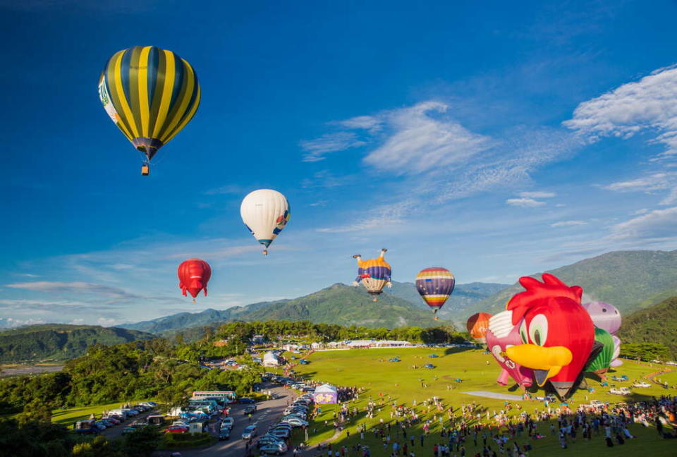 台東鹿野每年舉辦熱氣球節，全因為環境優美。
