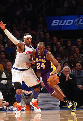 Lakers' Kobe Bryant defends NY Knicks' Carmelo Anthony, says