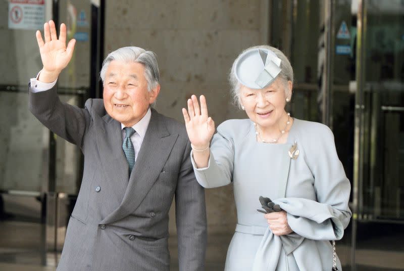 ▲明仁上皇以及美智子上皇后已結婚超過60年，兩人已年屆高齡，因此仍需時刻關注健康狀態。（圖／美聯社／達志影像）