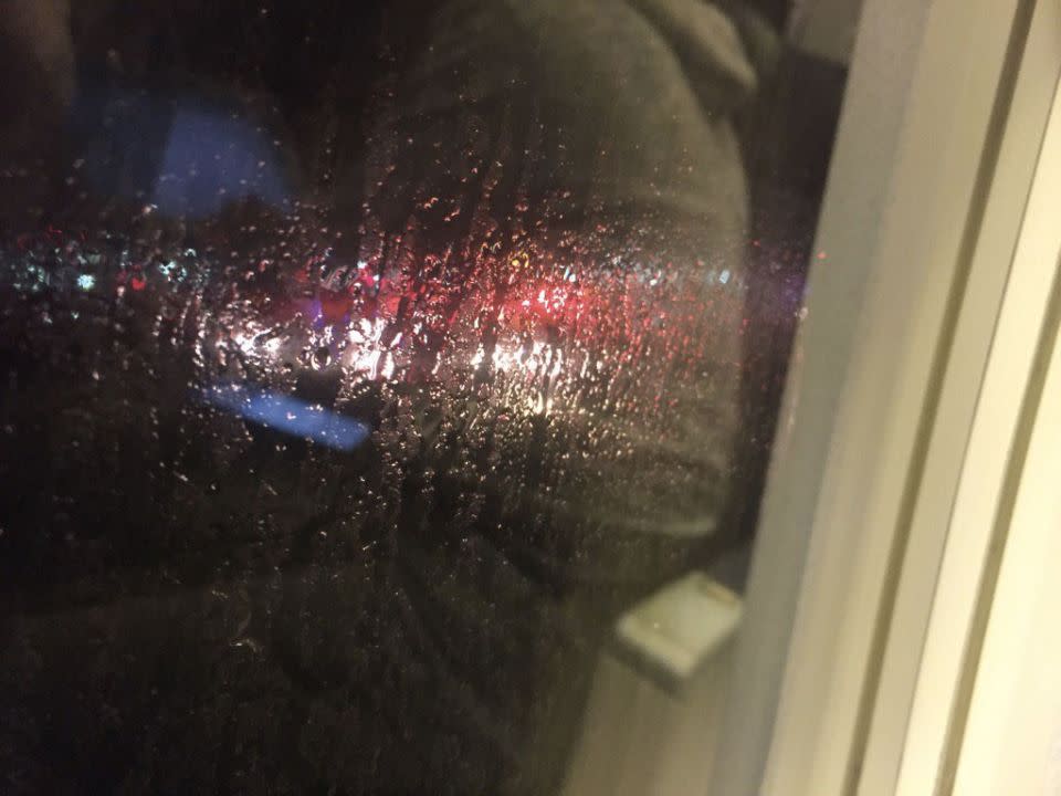 Mud was reportedly splattered across cockpit windows. Photo: Twitter/Vaughn Hillyard
