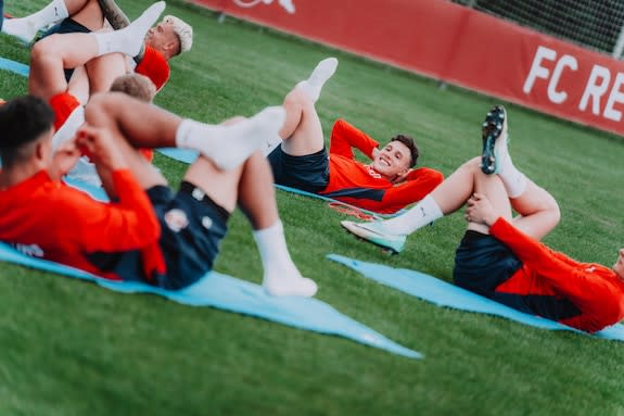 {"titleEn":"Training Session FC Red Bull Salzburg","description":"SALZBURG, AUSTRIA - JULY 2: Nicolas Capaldo of FC Red Bull Salzburg during a training session on July 2, 2024 in Salzburg, Austria. Photo by Fabian Weirather - FC Red Bull Salzburg ","tags":null,"focusX":0.0,"focusY":0.0}