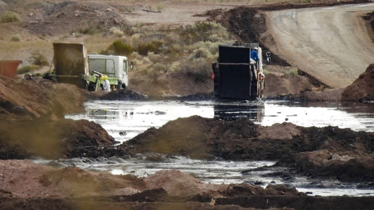 Fotografía del vertedero de residuos químicos en Vaca Muerta (Greenpeace)