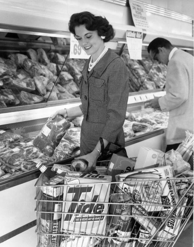 Family grocery store continues tradition after 100 years