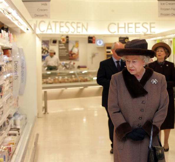 Para entonces ella asistió a la inauguración del centro comercial. 