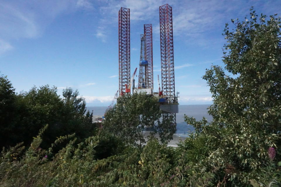 A jackup rig that was brought to Cook Inlet for temporary work is seen on Aug. 15, 2018, near the beach just north of Kenai. (Photo by Yereth Rosen/Alaska Beacon)