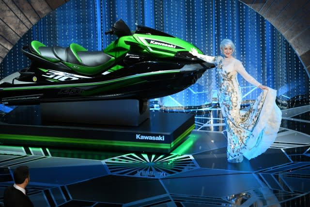 helen mirren oscars 2018 jet-ski