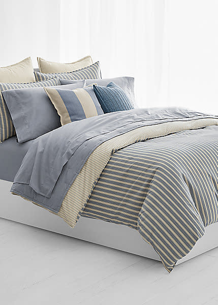 <p><a href="https://go.redirectingat.com?id=74968X1596630&url=https%3A%2F%2Fwww.ralphlauren.com%2Fhome-bedding-duvets-comforters%2Fgraydon-striped-duvet-cover%2F0039363643.html&sref=https%3A%2F%2Fwww.cosmopolitan.com%2Flifestyle%2Fg45964889%2Fbest-luxury-duvet-covers%2F" rel="nofollow noopener" target="_blank" data-ylk="slk:Shop Now;elm:context_link;itc:0;sec:content-canvas" class="link ">Shop Now</a></p><p>Graydon Striped Duvet Cover</p><p>ralphlauren.com</p><p>$139.75</p>