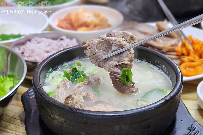 首爾｜月江釜山豬肉湯飯 (월강부산돼지국밥)