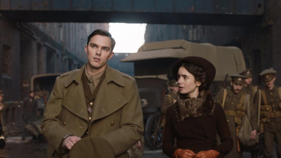 Nicholas Hoult and Lily Collins in Tolkien (Credit: Fox)