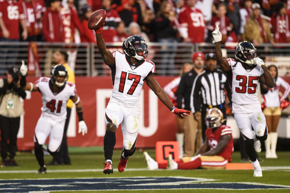 Atlanta Falcons score game-winning touchdown after review to stun