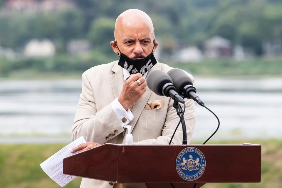 State Sen. Vincent Hughes speaks during a press conference advocating for paid sick leave for Pennsylvanians on Aug. 31 in Harrisburg.