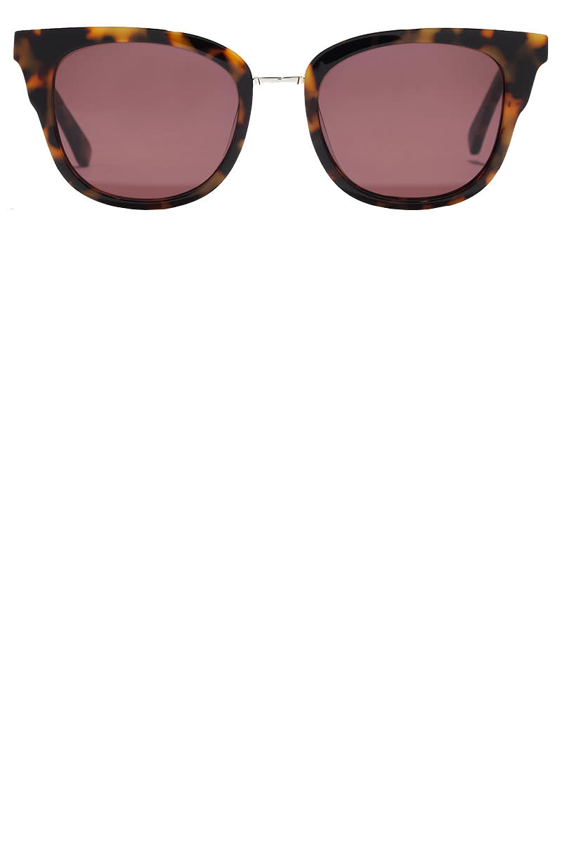 <p><strong>Madewell </strong>sunglasses, $29, <span>madewell.com</span>.</p><p><a rel="nofollow noopener" href="https://www.madewell.com/madewell_category/AllProducts/PRD~F1386/F1386.jsp?Nbrd=M&Nloc=en_US&Nrpp=48&Npge=1&Ntrm=sunglasses&isSaleItem=false&color_name=TORT&isFromSearch=true&isNewSearch=true&hash=row1" target="_blank" data-ylk="slk:SHOP;elm:context_link;itc:0;sec:content-canvas" class="link ">SHOP</a><br></p>