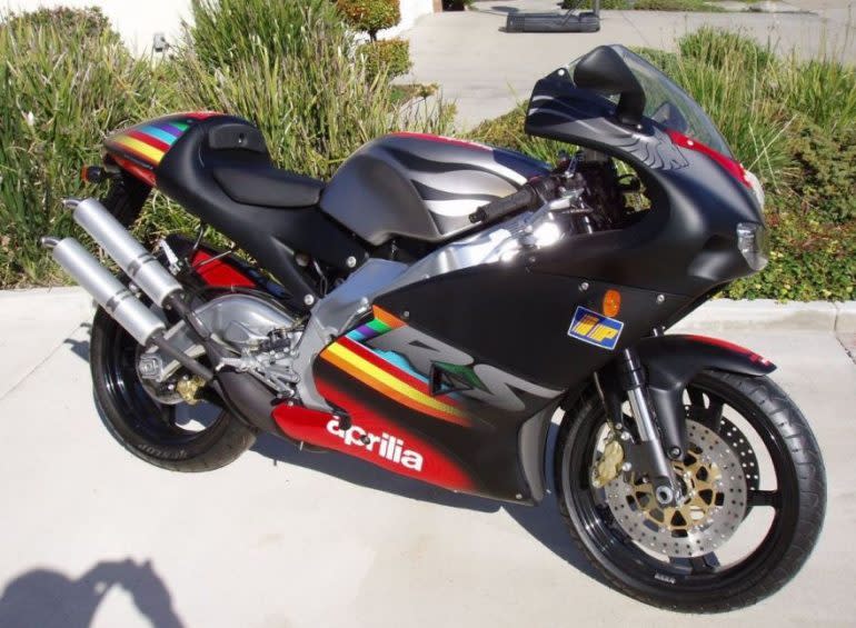 aprilia-rs250-gp1-front-right