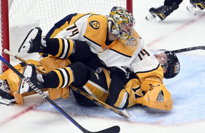 NHL: Pittsburgh Penguins defeat Nashville Predators