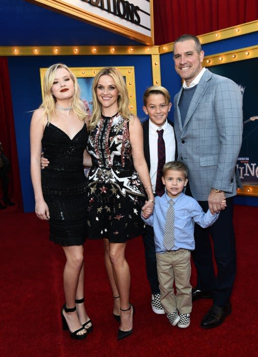 reese-witherspoon-children-ex-husband-jim-toth