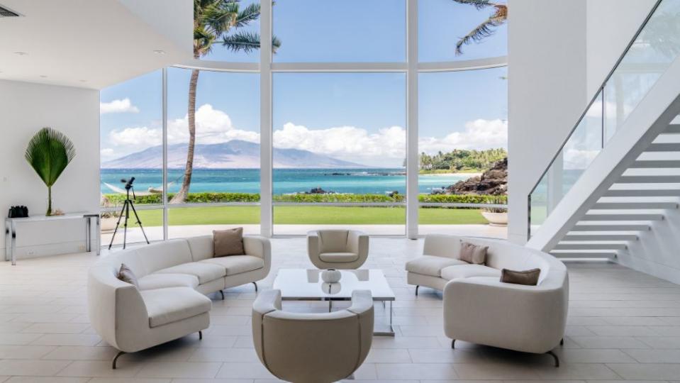 maui waterfont mansion