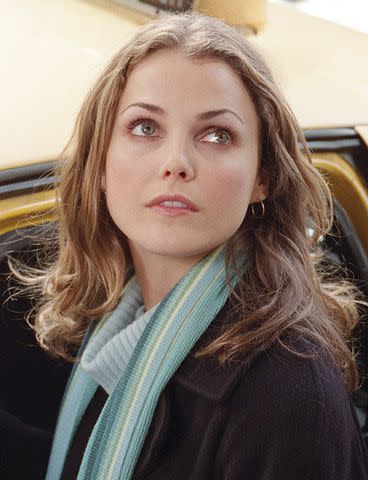 <p>Touchstone Pictures/Disney General Entertainment Content via Getty</p> Keri Russell in 2001