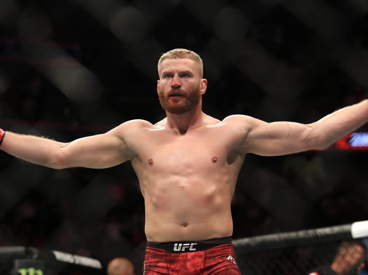 Jan Blachowicz fights Dominick Reyes for the vacant UFC light heavyweight title at UFC 253 (Getty Images)