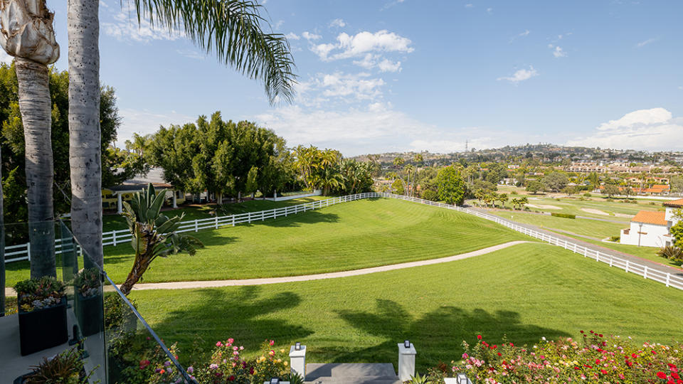 Andrew White Carlsbad Mansion Backyard