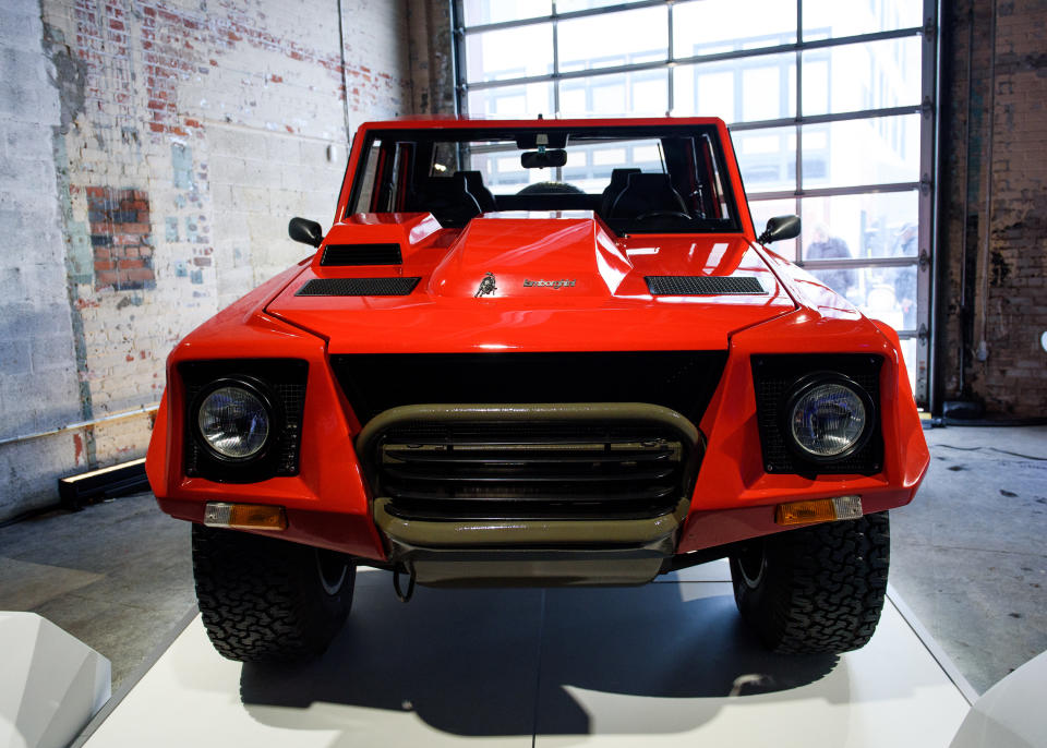 The first-of-its-kind Lamborghini LM002 (Credit: Lamborghini)