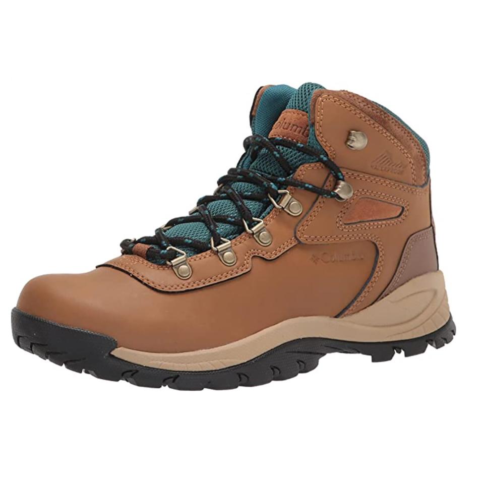 Columbia Women's Newton Ridge Plus Hiking Boot