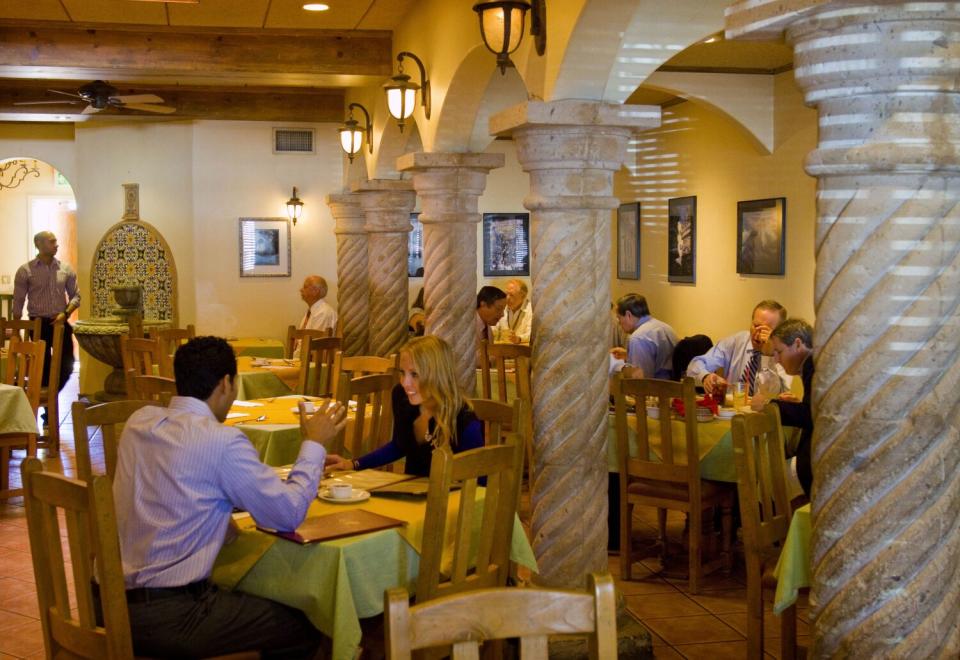 Main dining room at La Serenata de Garibaldi