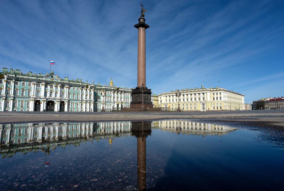 Palace Square in downtown Saint Petersburg.