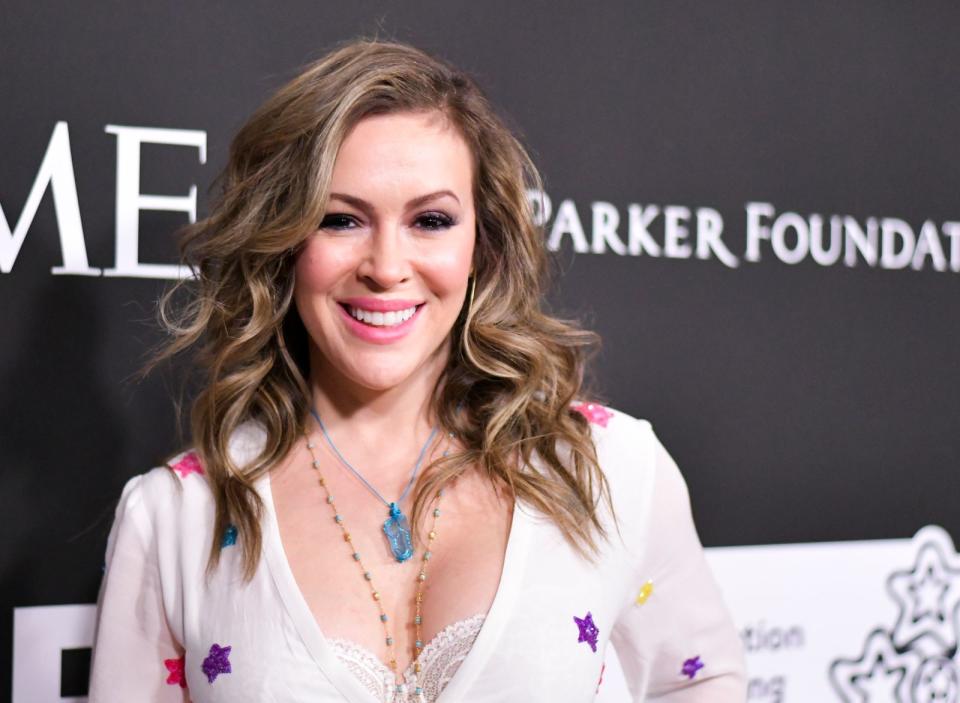 Nach "Charmed" verlor ihre Karriere an Schwung, als politische Aktivistin machte sie sich allerdings einen Namen. 2017 schrieb Alyssa Milano dann Geschichte: Sie brachte die "MeToo"-Bewegung ins Rollen. Denn sie twitterte: "Wenn du sexuell belästigt oder angegriffen wurdest, schreibe 'me too' als Antwort auf diesen Tweet." Damit löste die Schauspielerin eine Welle von Reaktionen aus. Innerhalb von 48 Stunden wurde der Hashtag über eine Million Mal verwendet ... (Bild: Rodin Eckenroth/WireImage/Getty Images)