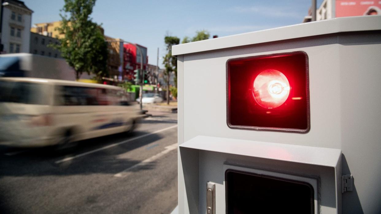 Das Bundesverkehrsministerium hat rechtliche Bedenken zu den Ende April in Kraft gesetzten neuen Regelungen zu Bußgeldern und Fahrverboten.