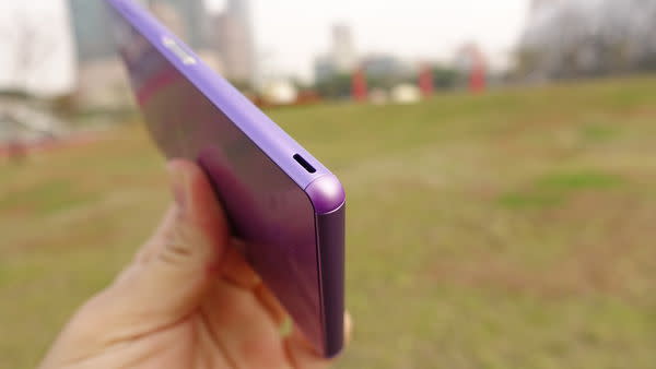 絕美色調 質感出眾 Sony Xperia Z3 微薰紫開箱