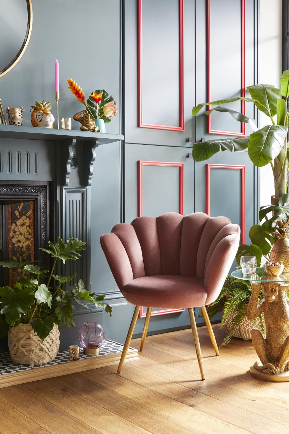 <p><b>Dunelm has launched three <strong>spring/summer</strong> trend collections — Edited Life, Elements and Equatorial — to help you spruce up your space for less. </b></p><p>From eco-friendly furniture pieces to must-have <a href="https://www.housebeautiful.com/uk/decorate/living-room/g32357518/living-room-accessories/" rel="nofollow noopener" target="_blank" data-ylk="slk:accessories;elm:context_link;itc:0;sec:content-canvas" class="link ">accessories</a>, the range will add the perfect finishing touch to every interior scheme. </p><p>Sustainability is also at the heart of the new range, with the home furnishings retailer explaining that they have been working hard to provide more products that 'give customers peace of mind when it comes to shopping responsibly'. </p><p>Some of the items are available to buy now, while others will land <a href="https://go.redirectingat.com?id=127X1599956&url=https%3A%2F%2Fwww.dunelm.com%2F&sref=https%3A%2F%2Fwww.housebeautiful.com%2Fuk%2Flifestyle%2Fshopping%2Fg35333392%2Fdunelm-spring-summer-homeware%2F" rel="nofollow noopener" target="_blank" data-ylk="slk:online;elm:context_link;itc:0;sec:content-canvas" class="link ">online</a> later this month. Take a look at some of our favourites below...</p>