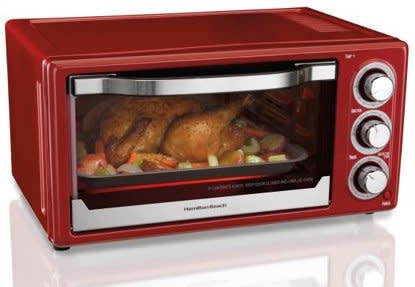 Hamilton Beach 6 Slice Toaster Oven (Photo: Walmart)