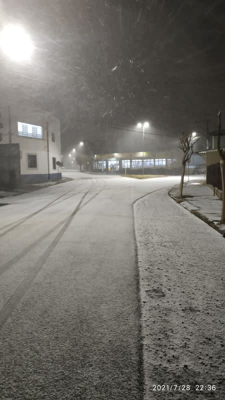 General view of a street covered in snow in Vacaria