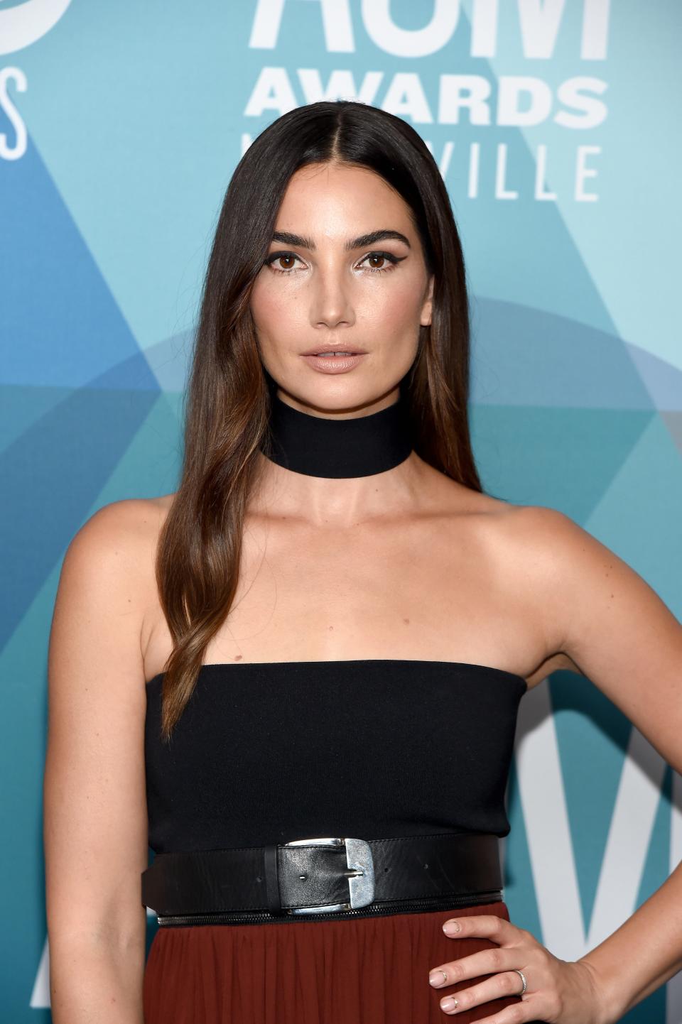 <strong>Lily Aldridge: Warm, Glossy Highlights</strong>