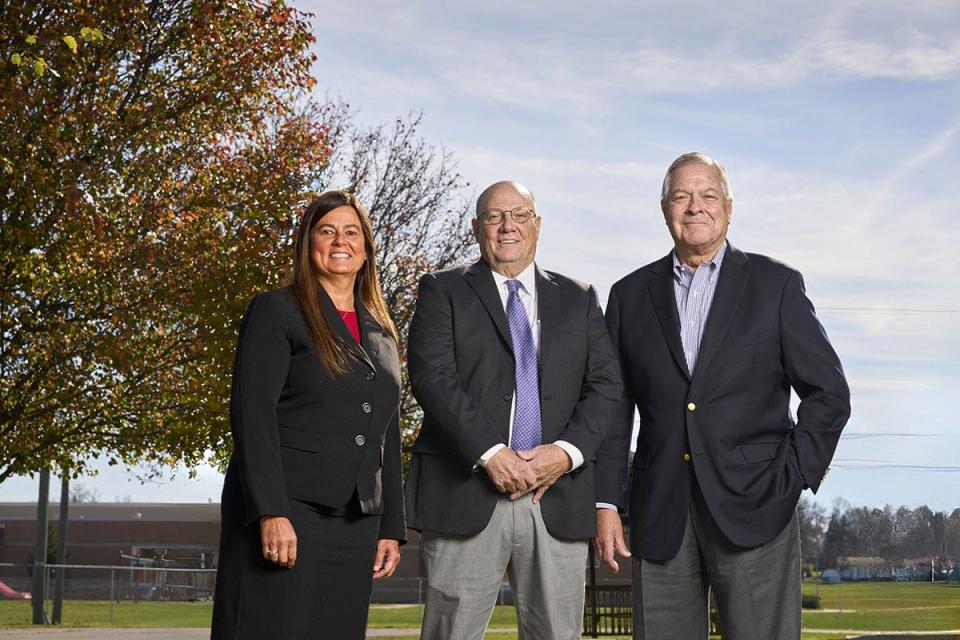 From left: Sylvia Radziszewski, RRT, MBA, chief operating officer of University Hospitals (UH) Samaritan Medical Center; Jack Vanosdall, vice chair, Samaritan Hospital Foundation Board of Directors; Paul R. Myers, chair, Samaritan Hospital Foundation Board of Directors.