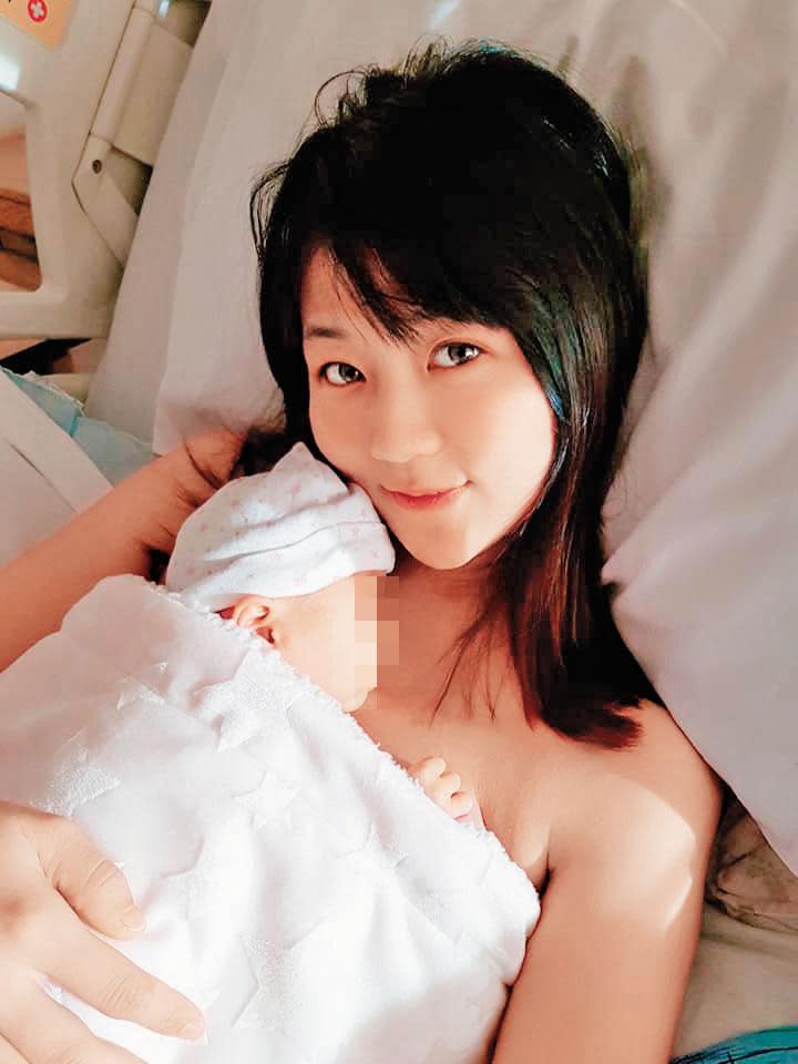 法官何星磊的妻子藍星沙（圖）是知名網紅，上週在美產女，何星磊疑以進修名義赴美陪伴。 （翻攝臉書）