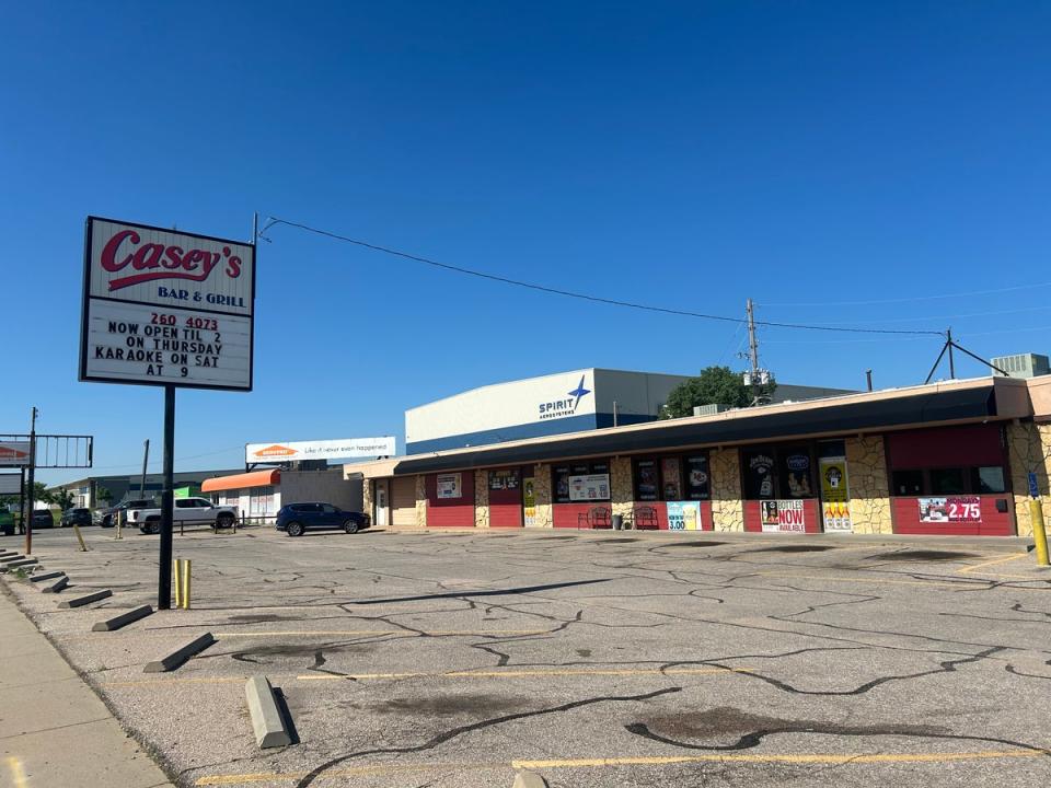 Casey’s Bar and Grill in Wichita stands at the edge of the Spirit AeroSystems site and is popular with workers; the watering hole was uncharacteristically quiet last Thursday, the day news broke of upcoming layoffs as a celebration of life was held a a nearby church for former Spirit auditor and whistleblower Joshua Dean (Sheila Flynn)