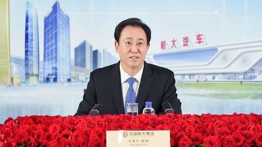 In recent months, it has been reported that the Xu Jiayin family has successively sold assets to rescue Evergrande, including his son Xu Tenghe, who sold Los Angeles luxury homes with a loss of 5 million US dollars.  (The picture shows Xu Jiayin, the founder of Evergrande Real Estate)