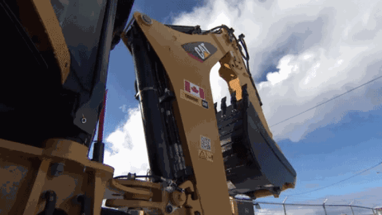 Backhoe robbery culprits knew their stuff, says backhoe operator