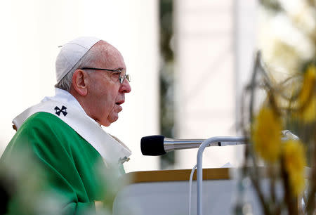 Pope Francis celebrates Holy Mass in Kaunas, Lithuania September 23, 2018. REUTERS/Max Rossi