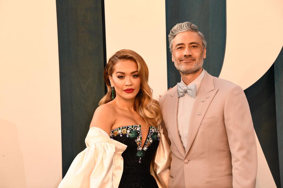 Ora and Waititi at the Vanity Fair party (AFP via Getty Images)