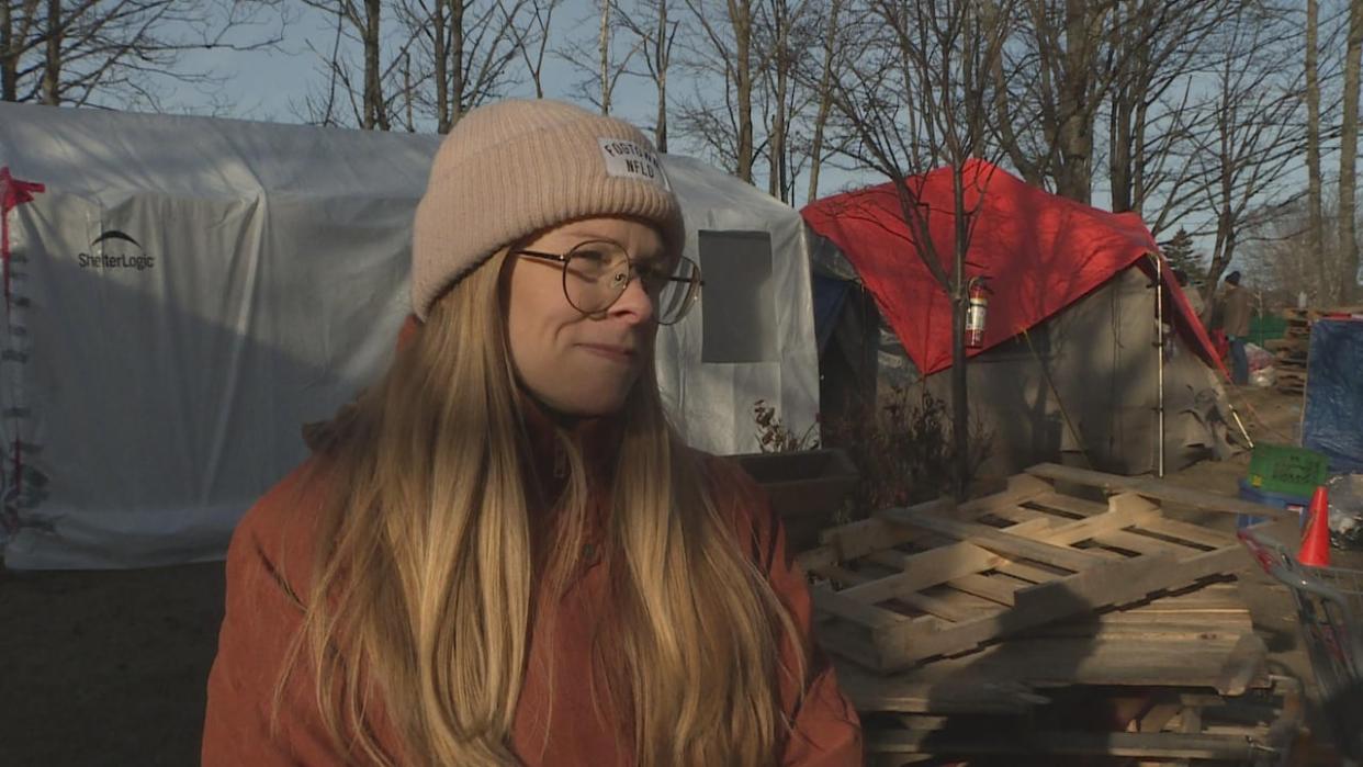 Laurel Huget, a volunteer with Tent City For Change, said the number of residents can change from day-to-day. (Kyle Mooney/CBC - image credit)